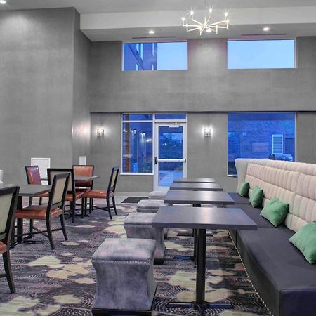 โฮมวูด สวีท บาย ฮิลตัน แลนซิง อีสต์วูด Hotel แลนซิ่ง ภายนอก รูปภาพ